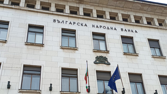 12% ръст на заплатите прогнозира БНБ за 2023 г.