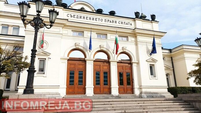 На първо четене: Парламентът прие бюджета на ДОО