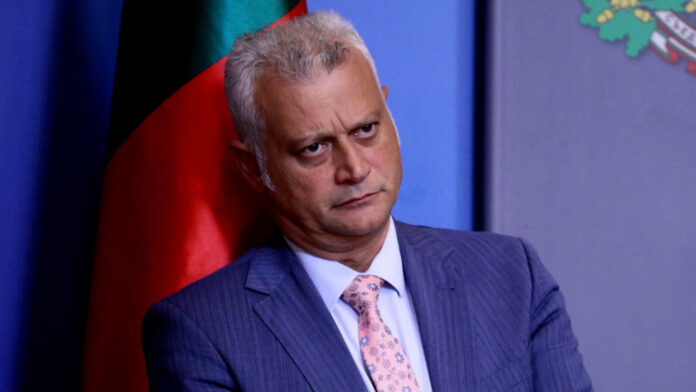 Дечев: Проблем е, че българските граждани не усещат институциите