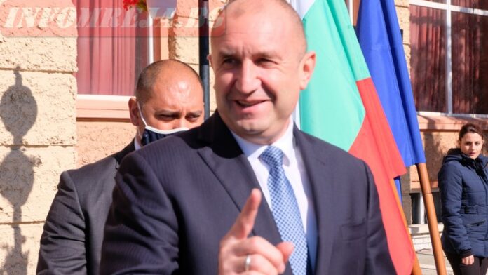 Радев брани Тодоров, записът на ПП "се изпълнява"