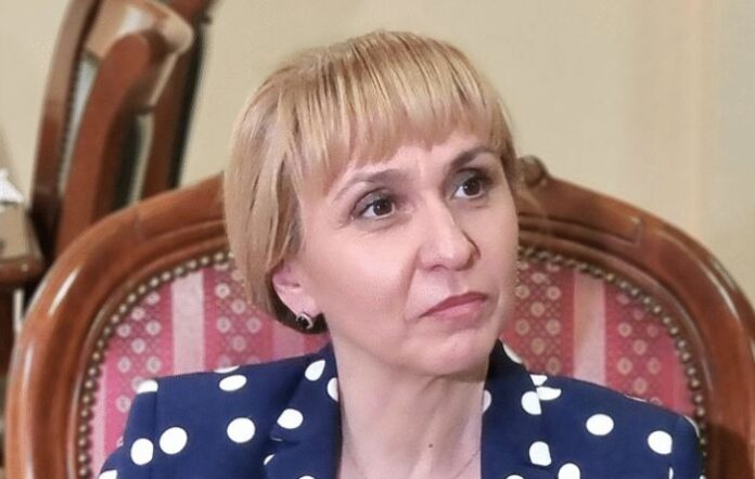 Омбудсманът: Опасно е да се бърза със свободни цени на тока още тази зима