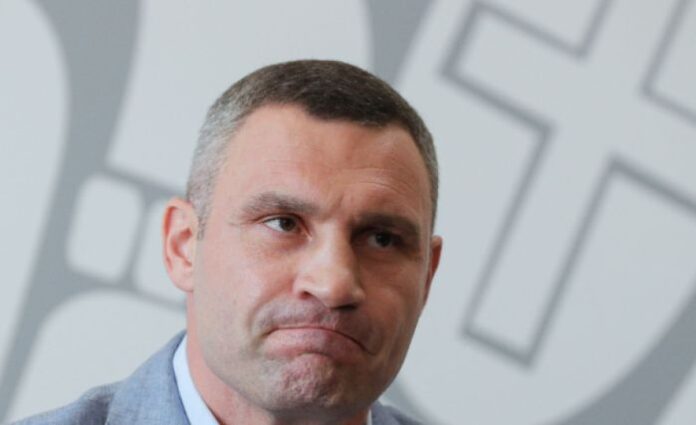 Експлозии в Киев, обявена е въздушна тревога