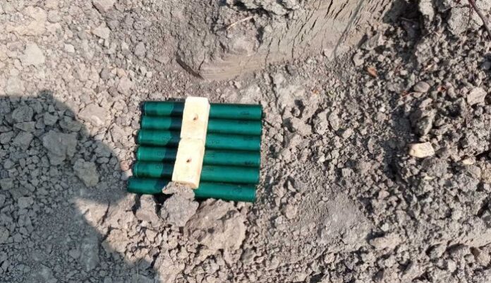 Военнослужещи унищожиха невзривени боеприпаси на плажа в Обзор