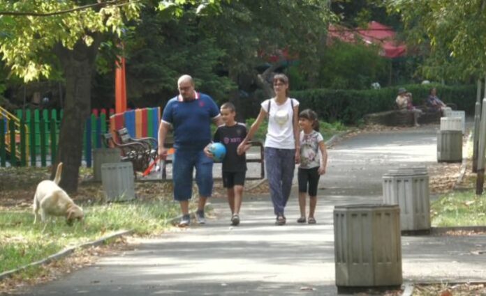 Родителите на удареното от мълния дете: Много добре се възстановява до момента