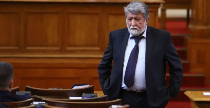 ПГ на ГЕРБ - СДС призовава Вежди Рашидов да подаде оставки