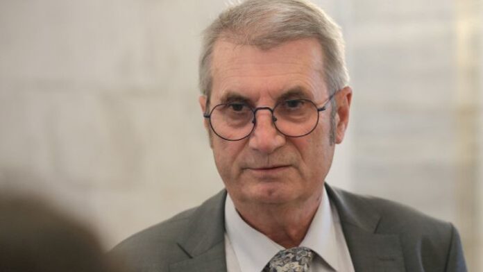 Христо Хинков: Изграждането на Националната детска болница върви по план