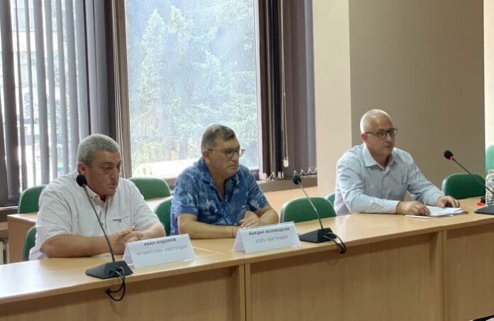Кои са най-търсените професии в Кюстендилско – шивачи и служители в дървообработването