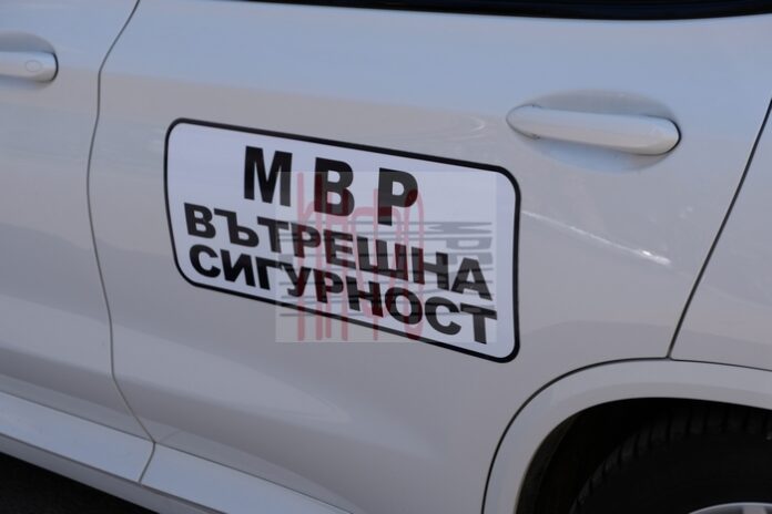 Заплахи на килограм: Полицаят от Сандански е отстранен, проверява го Вътрешна сигурност