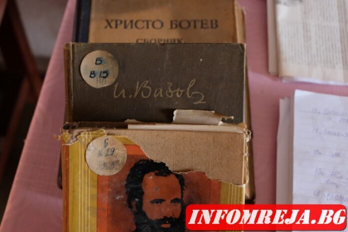 Цоков: Учебниците ще станат незадължителни след време