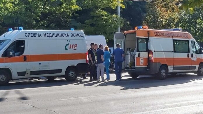 Мигранти в бус на "Орлов мост" са намерени в безсъзнание