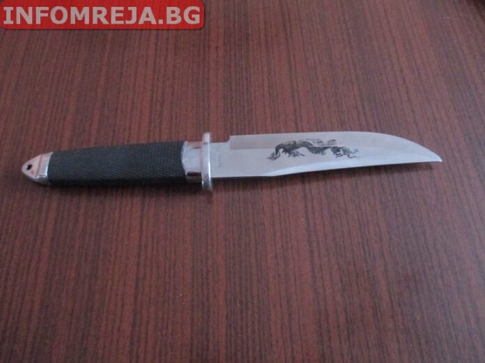 17-годишна опита да убие баба си, намушка я с нож