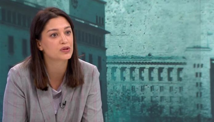 Славкова за Божков: С такъв имидж е много трудно да правиш политически проект