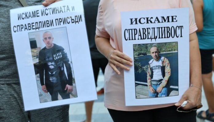 Блокада на пътя Пловдив-Пазарджик: Автомобили се пропускат през 15 мин.