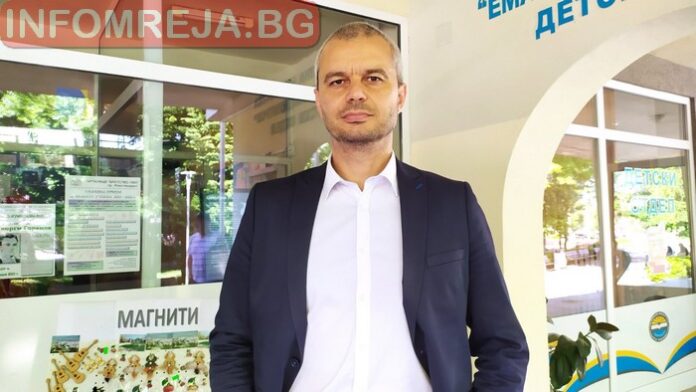 Костадинов иска оставката на Тодор Тагарев