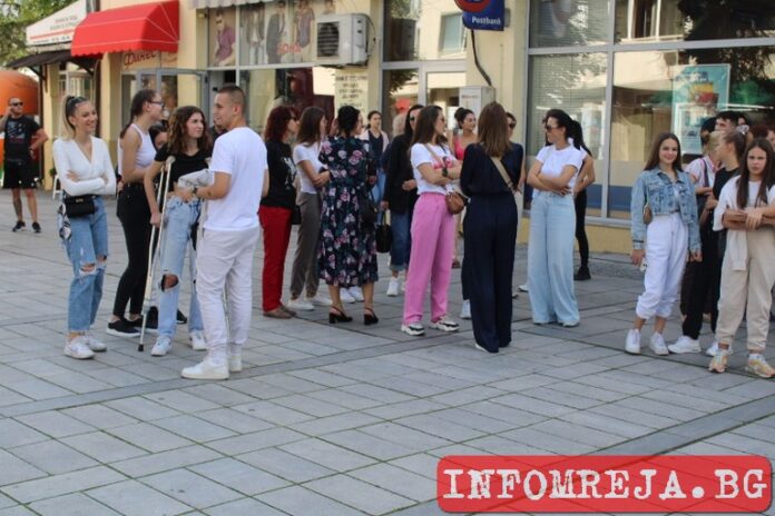 Протест срещу насилието между деца се проведе в Разлог