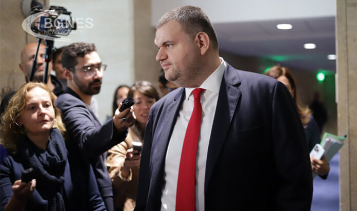 И Делян Пеевски призова за отваряне на Руската църква