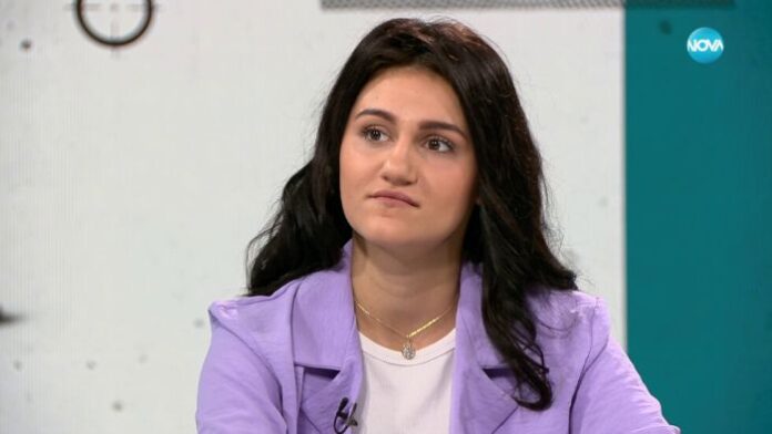 Дебора: Страх ме е да излизам, но го правя, защото не искам животът ми да приключи