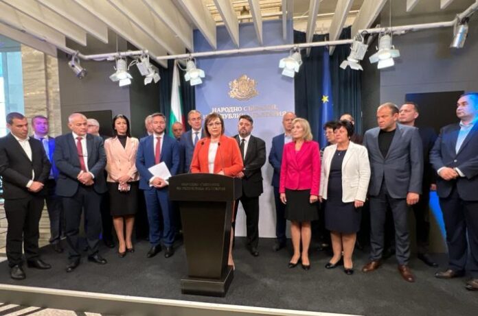 Нинова: Решението за ракетите е грандиозен скандал