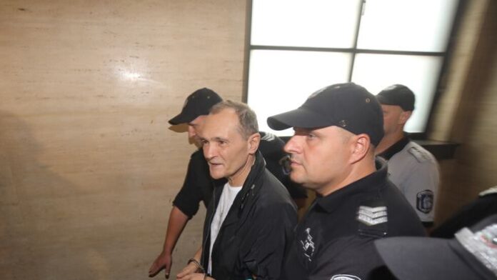 Намалиха гаранцията на Божков с 1 милион лева