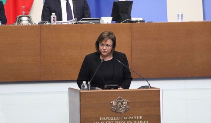 Нинова към Денков: Вярно ли е, че не всички пострадали ще получат помощ?