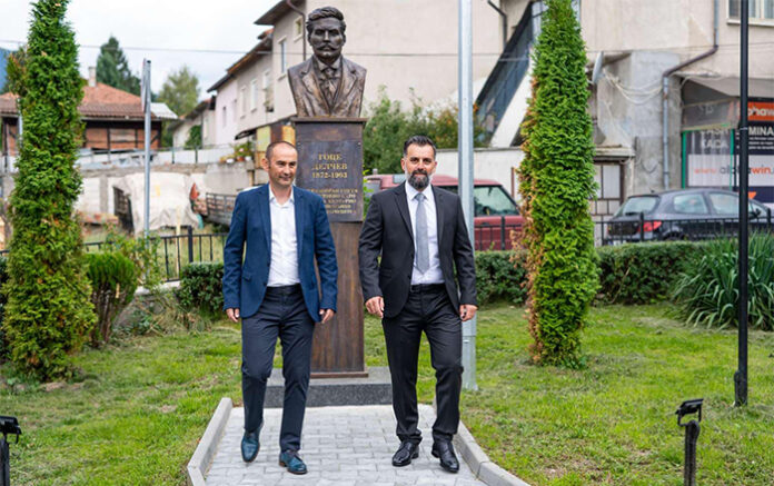 Иван Панчев е кандидат-кметът на ГЕРБ за Добринище, Петър Галчев е в листата