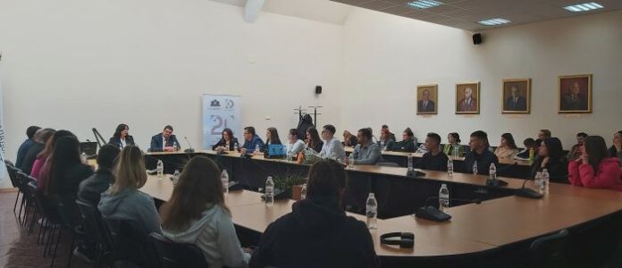 ЮЗУ „Неофит Рилски" бе домакин на среща дискусия, организирана от Дипломатическия институт при МВнР