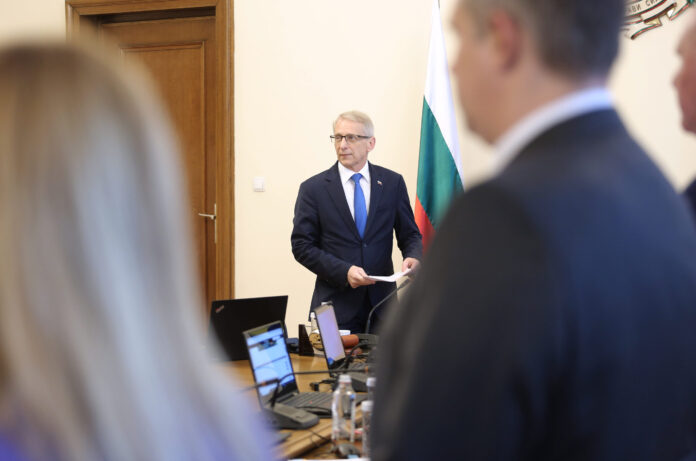 Денков: Проверяваме информация за българин, взет за заложник в Газа
