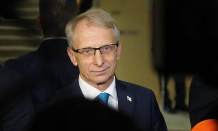 Премиерът акад. Денков: Няма риск от рязък скок на цените на тока