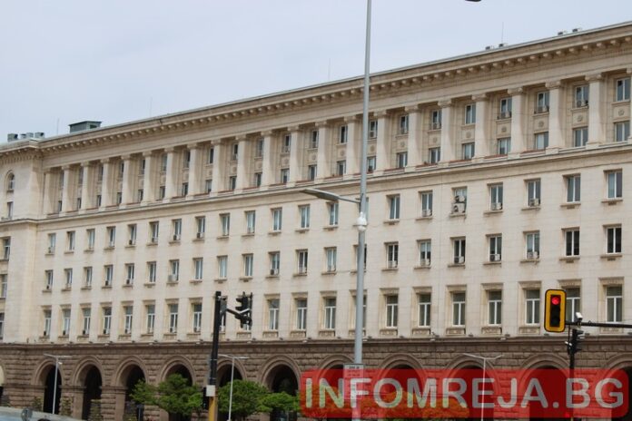 Денков е на работно посещение в Албания