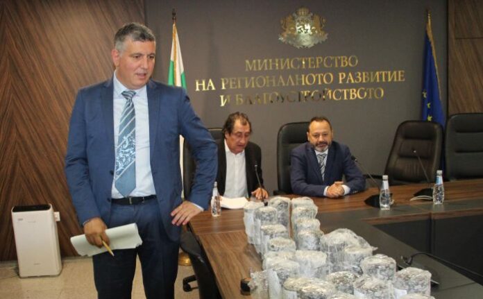 Цеков: Инспекцията на пътища в гаранция установи отклонения от качеството при над 50%