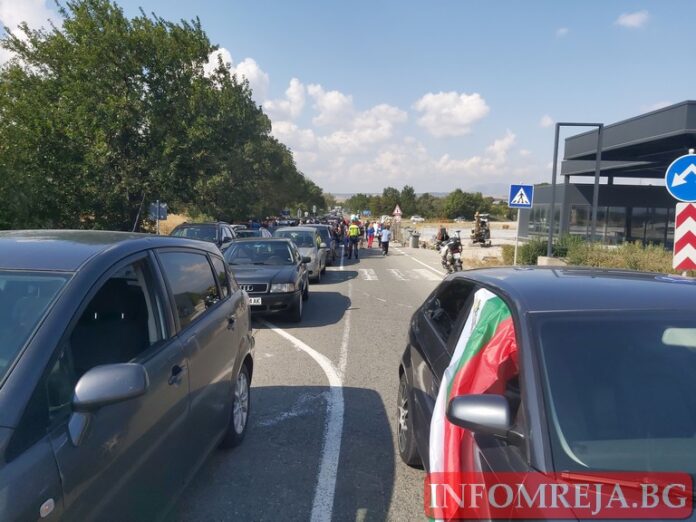 Протестиращи отново затвориха пътя Бобошево - Дяково