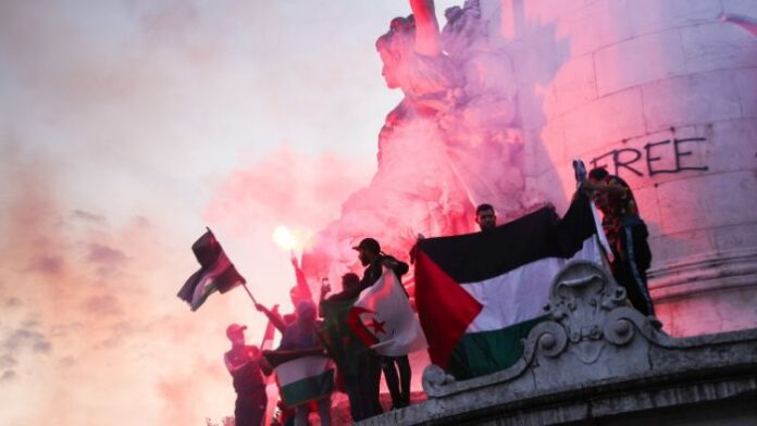 В Париж полицията разпръсна пропалестински минтинг