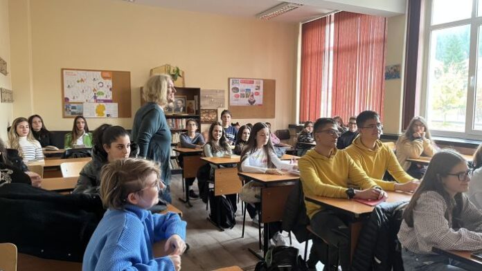„Четенето дава възможности!“ в ПМГ - Кюстендил