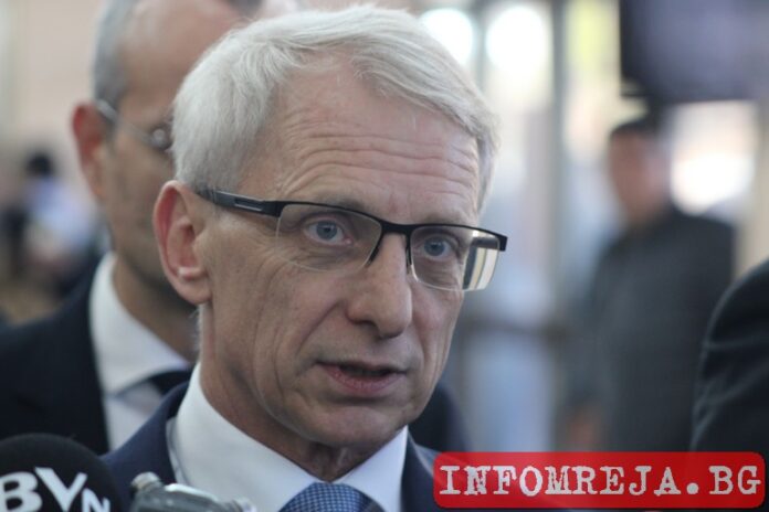 Денков хвърля оставка, ако Стоянов не накаже тежко полицаите, заради насилието