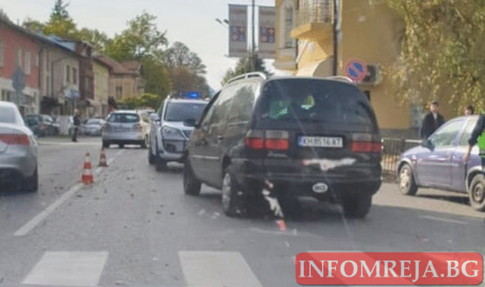 Блъснаха жена на пешеходна пътека в близост до полицията в Кюстендил