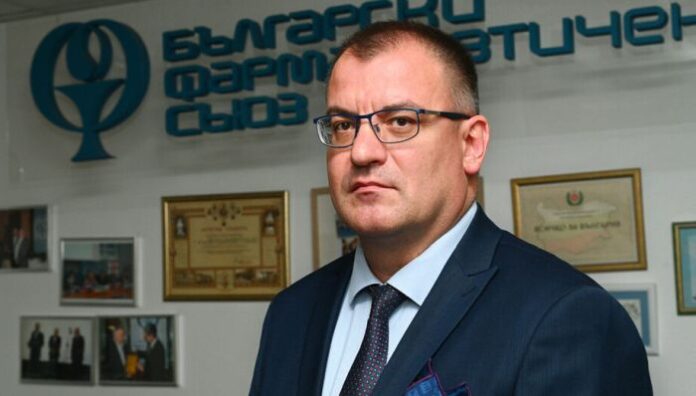 Димитър Маринов: Все още има лекарства, които са забранени за износ, но се намират трудно