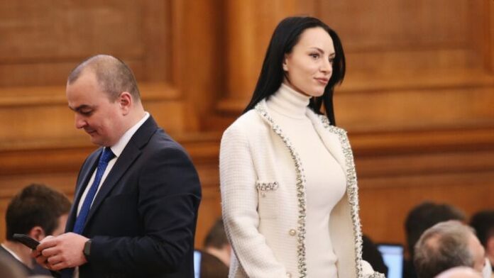 Славена Точева от ГЕРБ се отказва от депутатското си място