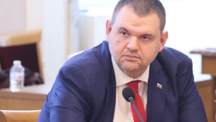 Пеевски в сигнал до Прокуратурата: Близки до Путин у нас заобикалят санкциите срещу Русия