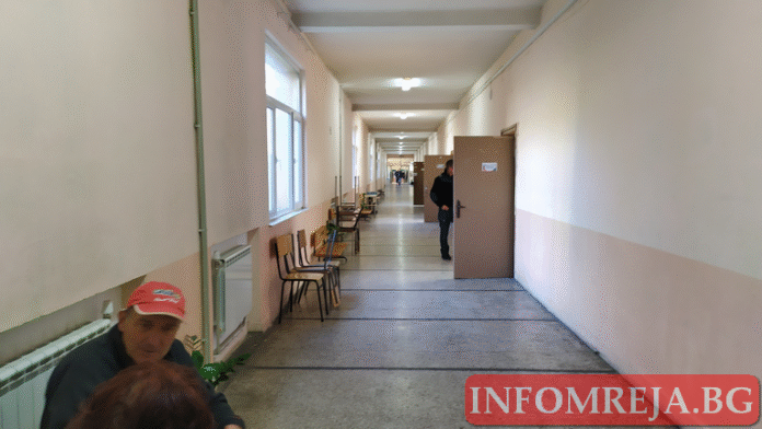 Балотажът в област Перник започна без нарушения