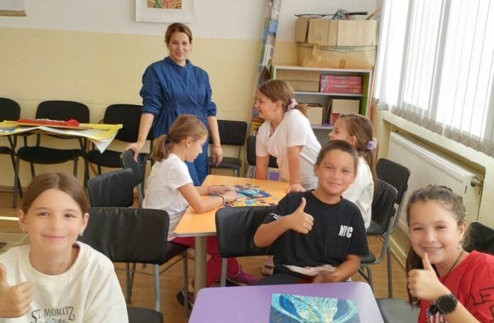 Две песни, филм и 11 училищни отбора за финалното състезание „В страната на Справедливостта“