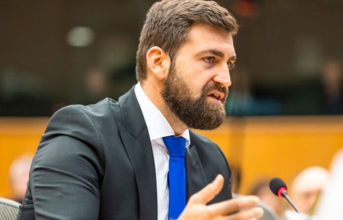 Евродепутати от още три държави подкрепят българската идея за премахване на опашките по границите