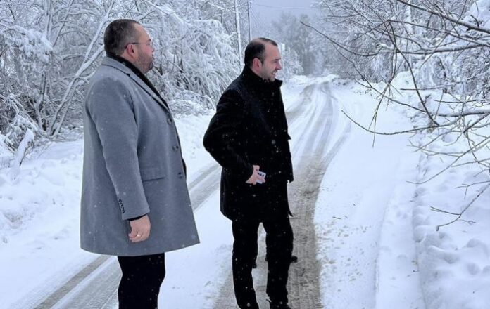 Усложнена зимна обстановка в планинските села на община Кюстендил! Службите на крак
