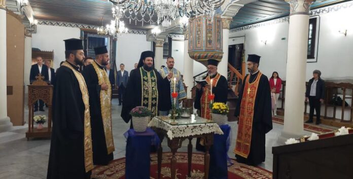 Енориаши от храм „Св. Димитър“ с кампания за нуждаещи се кюстендилци