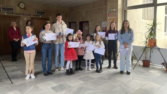 Посланията на конкурса „В страната на Справедливостта“ достигнаха до над 1000 ученици