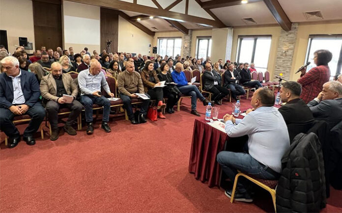 Нинова избра Банско за срещата си с кметове и съветници от Югозападна България