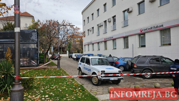 Задигнаха три торби с пари при въоръжения грабеж в Благоевград