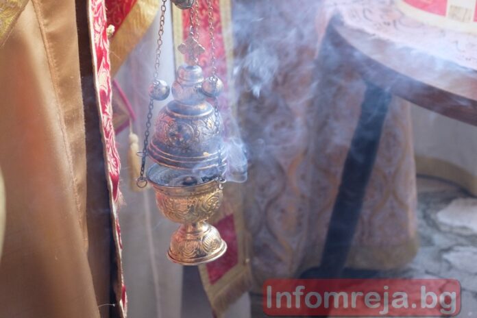 Митрополит Антоний: Патриархът продължава да се лекува, но достъпът до него е ограничен