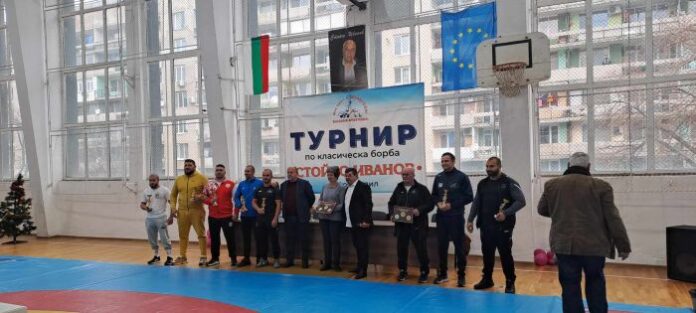 Редица медали за кюстендилските борци на турнира в памет на Стойчо Иванов