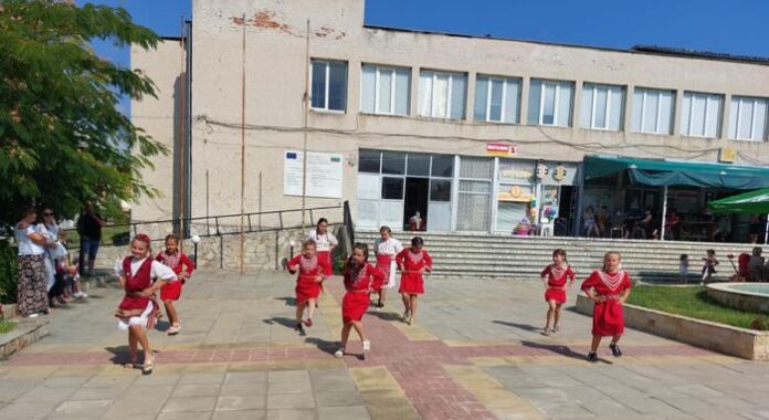 Одобриха проекти за енергийно обновяване на читалищата в Огняново и Абланица