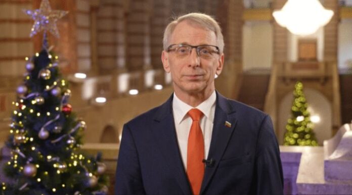 Николай Денков: Коледа е - да бъдем заедно и да преодолеем различията си!